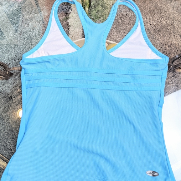 Adidas top - Picture 2 of 8